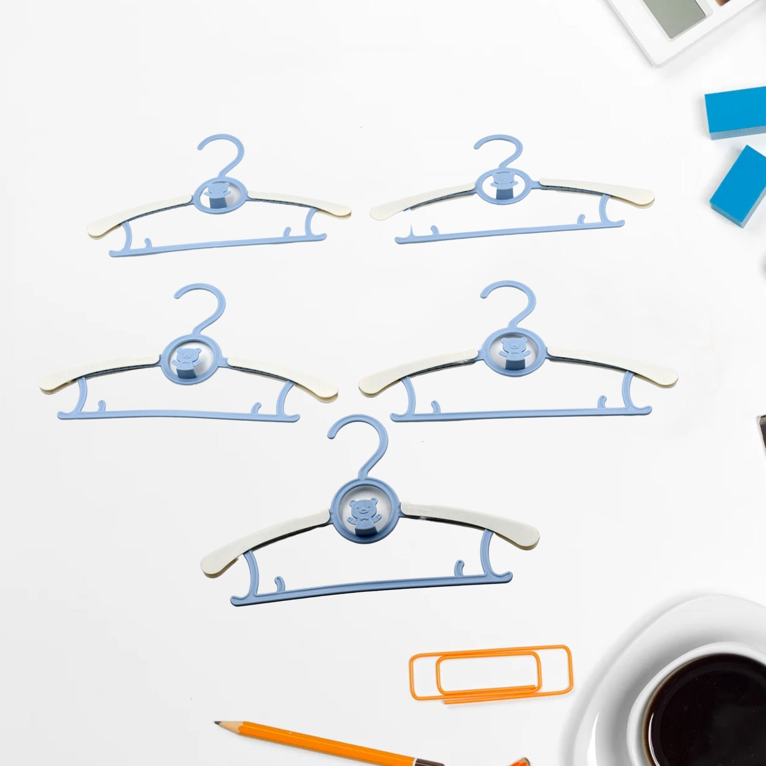 Large Adjustable Plastic Dress Hangers – Space-Saving & Lightweight (5 Pc) Large Adjustable Plastic Dress Hangers – Space-Saving & Lightweight (5 Pc)